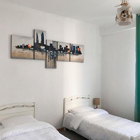 Hotel Gallery Tbilisi Buitenkant foto