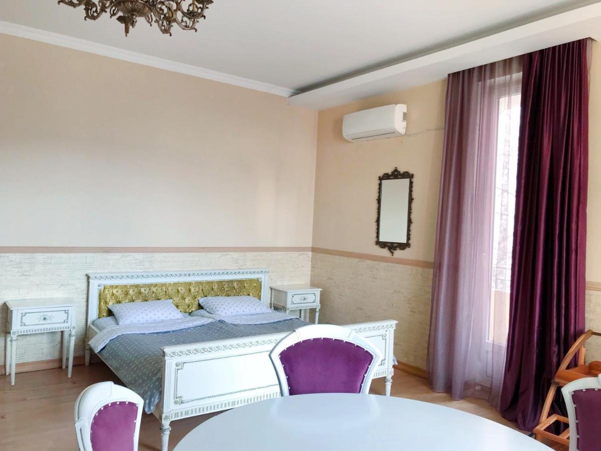 Hotel Gallery Tbilisi Buitenkant foto