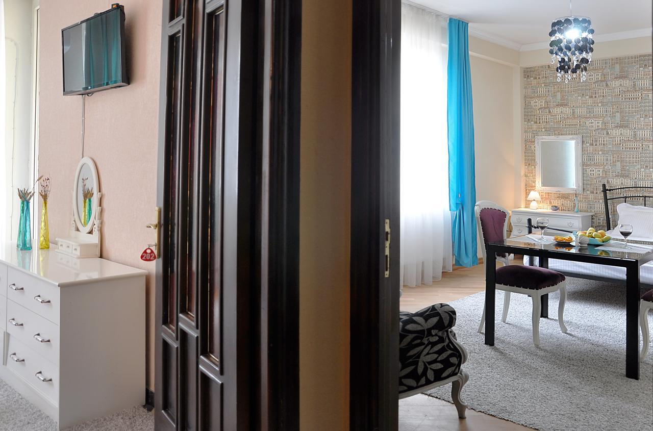 Hotel Gallery Tbilisi Buitenkant foto