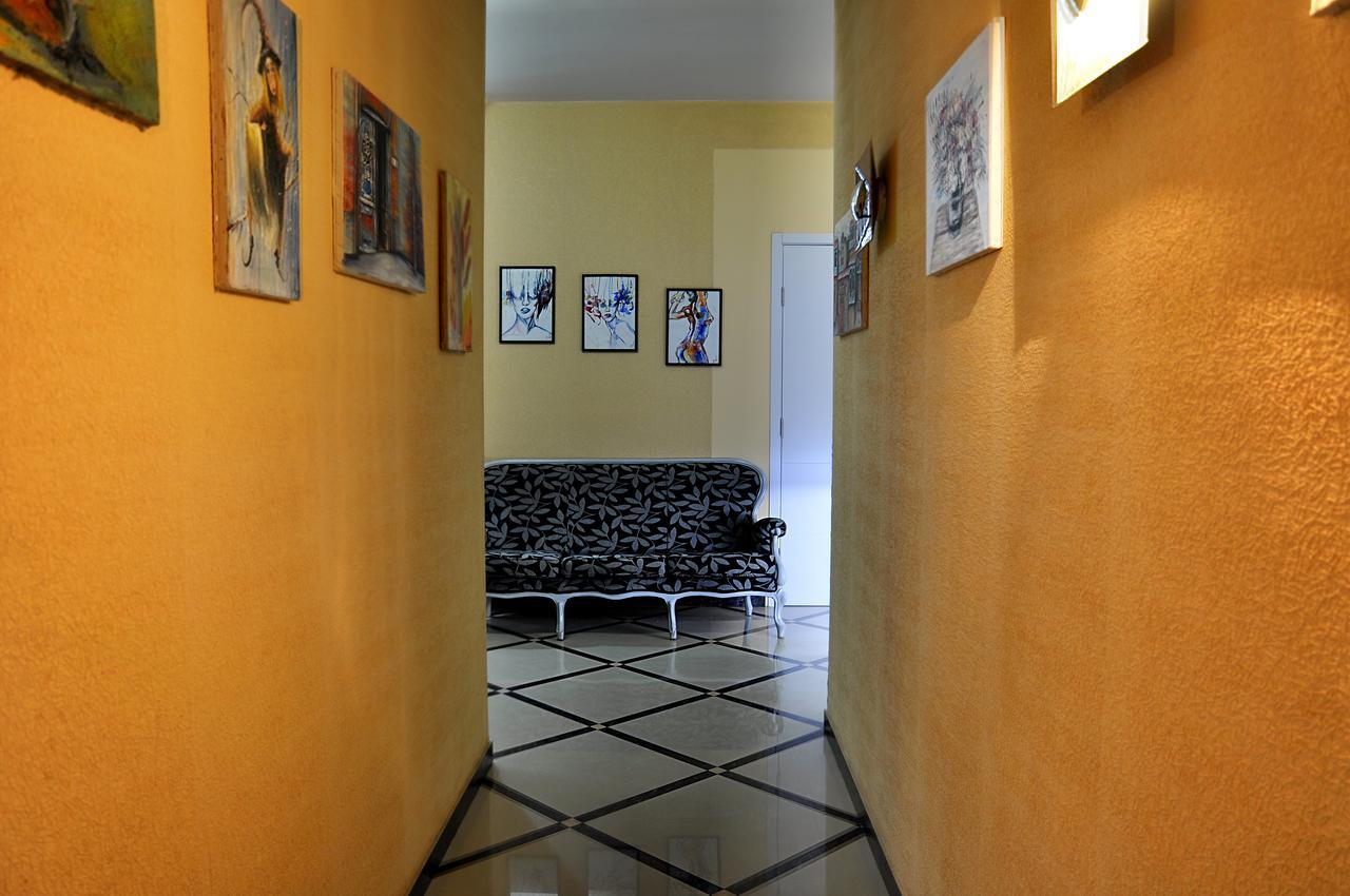 Hotel Gallery Tbilisi Buitenkant foto