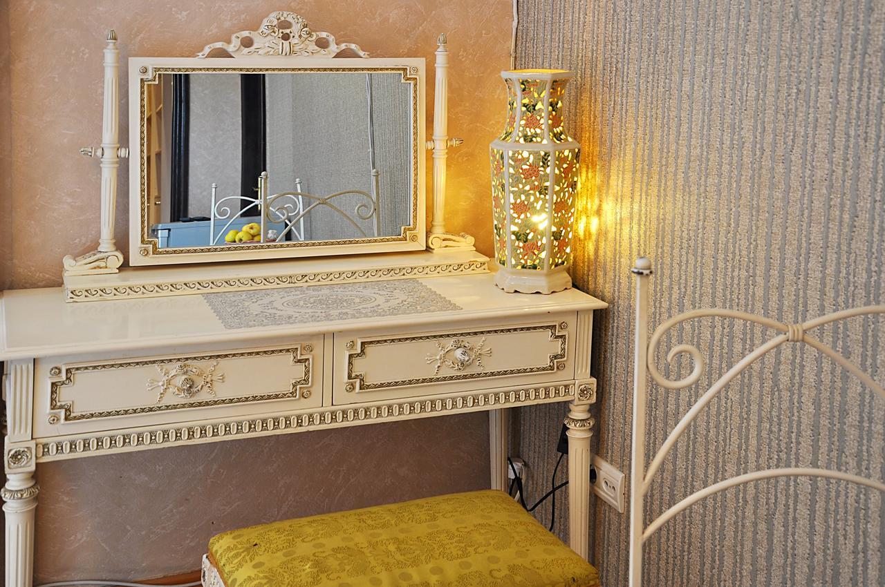 Hotel Gallery Tbilisi Buitenkant foto